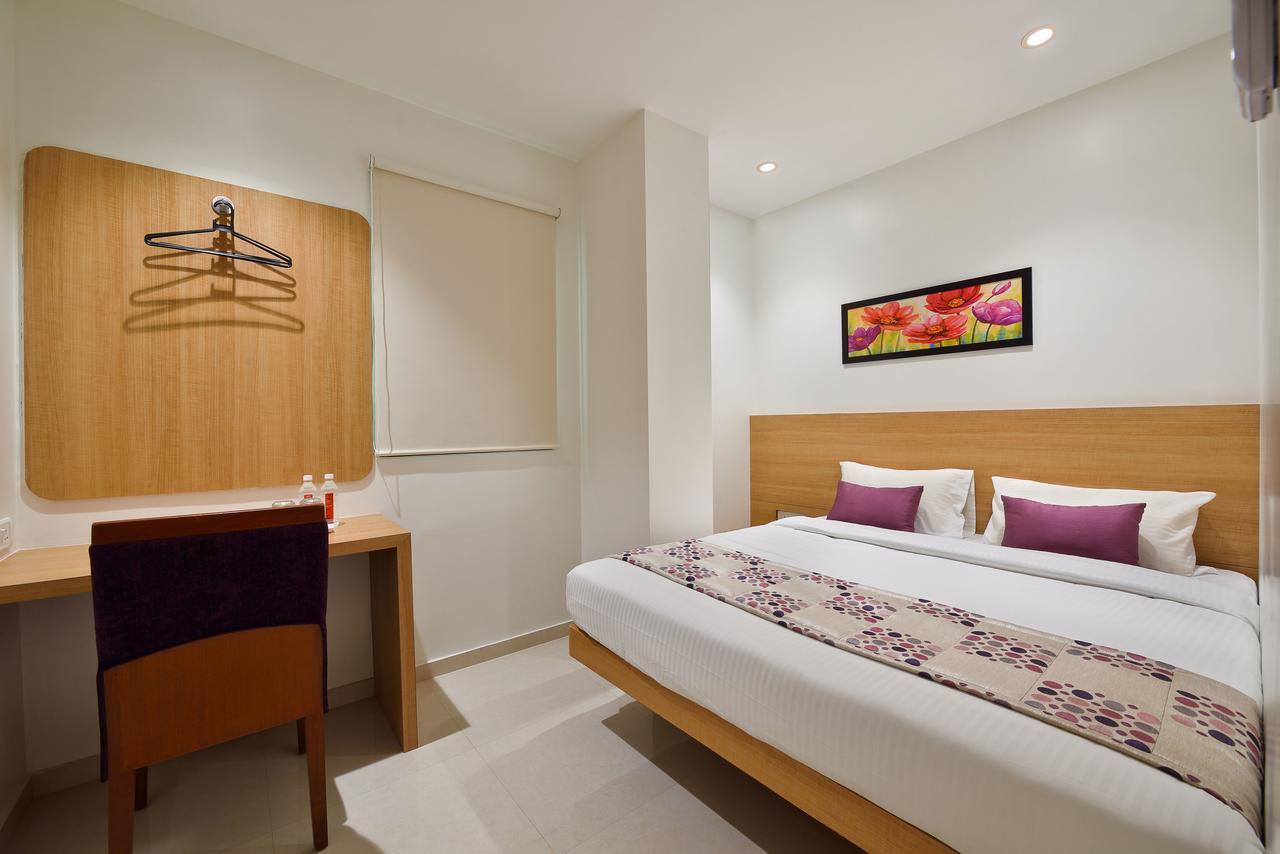 Hotel Leafio-Near Airport Bombaj Zewnętrze zdjęcie