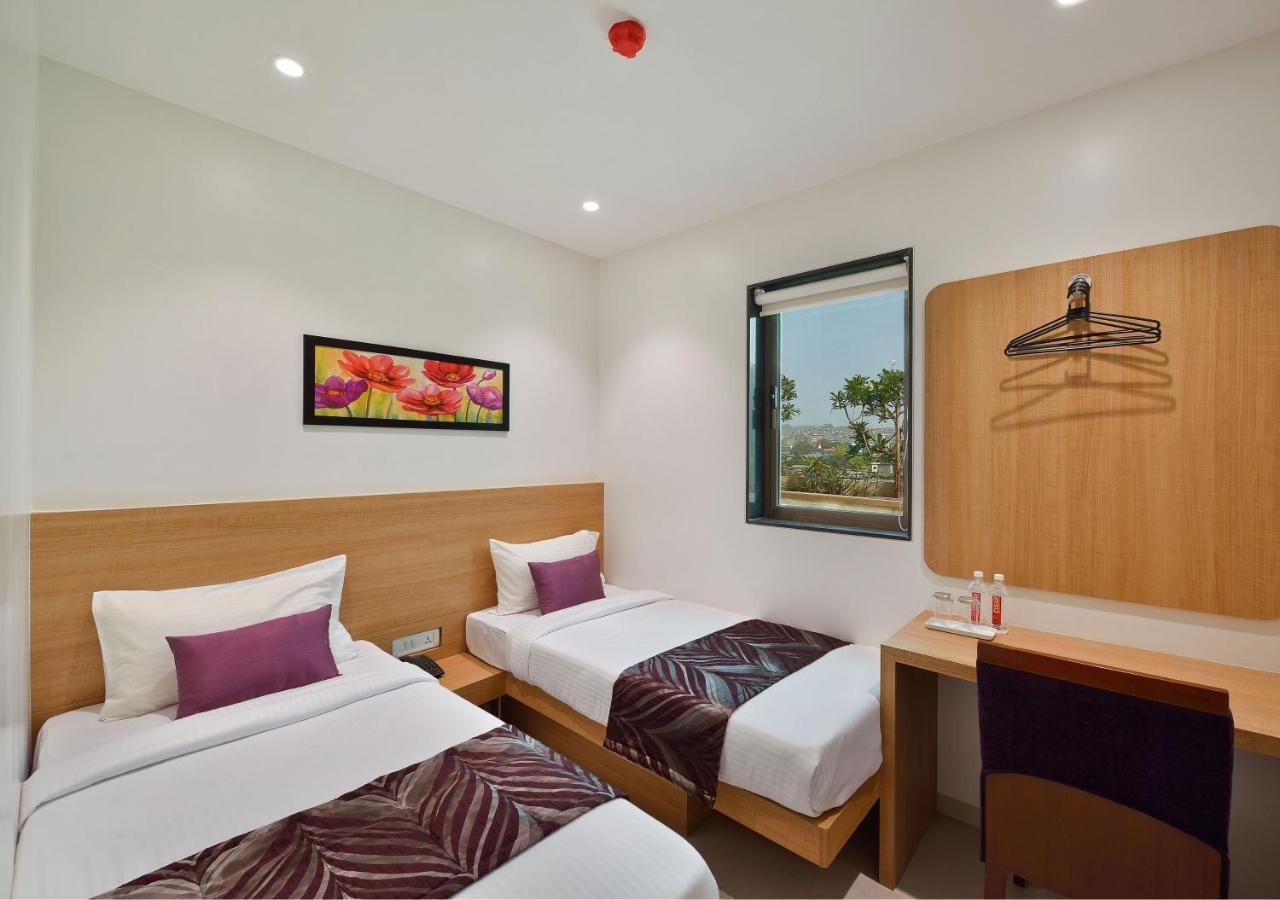 Hotel Leafio-Near Airport Bombaj Zewnętrze zdjęcie