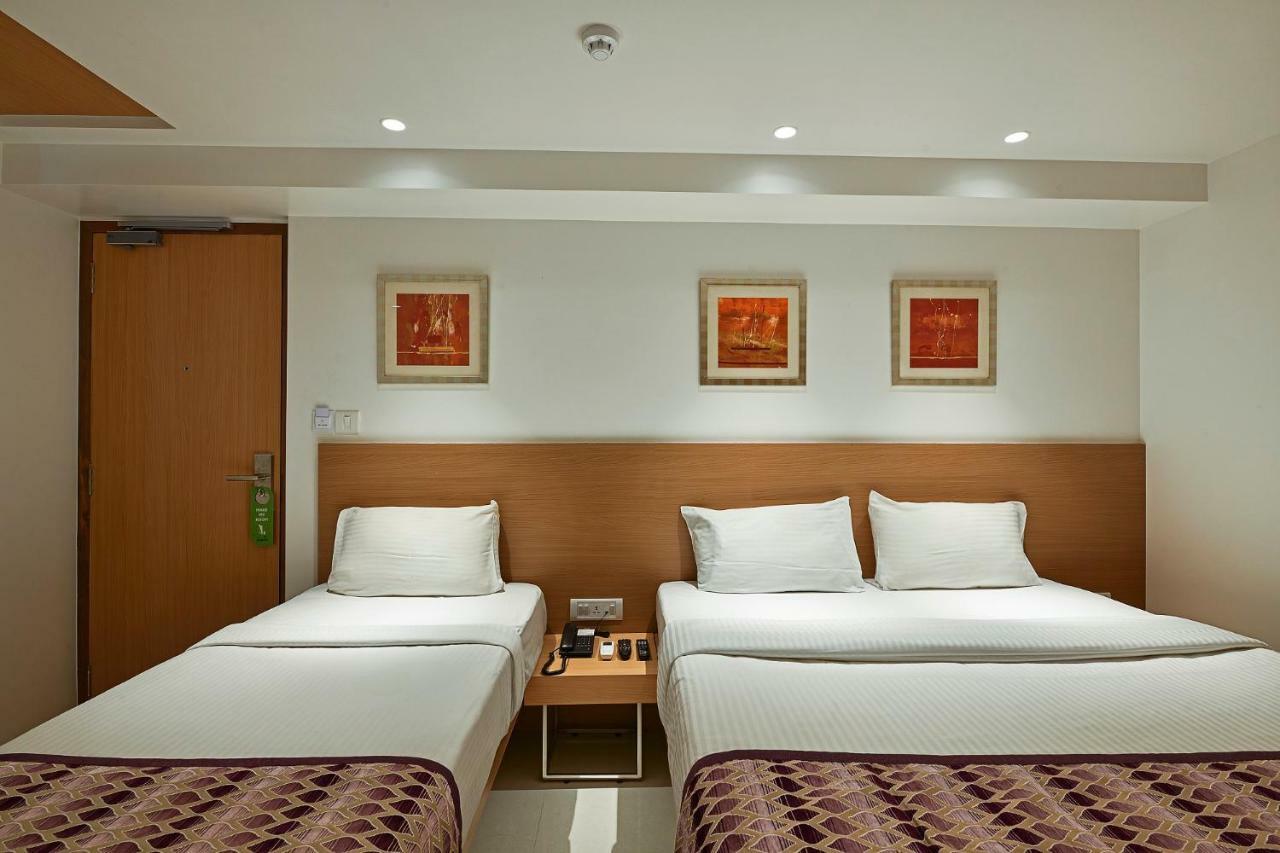 Hotel Leafio-Near Airport Bombaj Zewnętrze zdjęcie